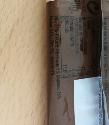 Barrita de chocolate negro y almendras sin gluten - Informació nutricional - es